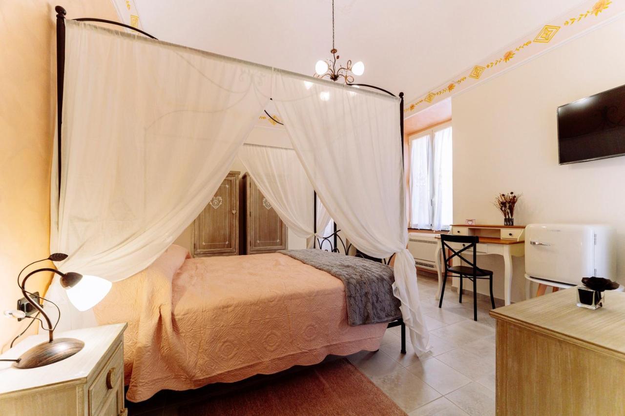 Come Nelle Favole The Classic B&B Toirano Bagian luar foto